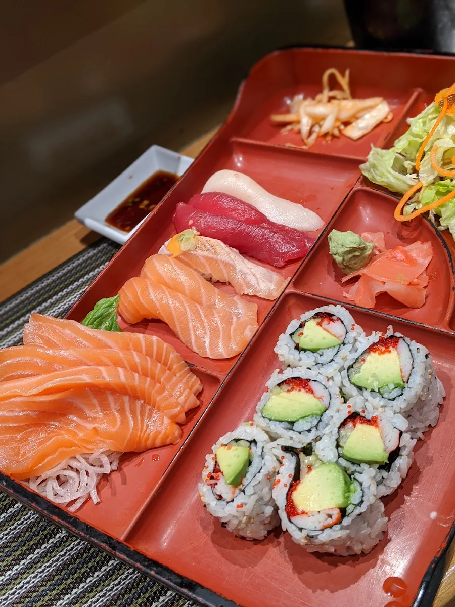 Box 1 Sushi Sashimi Maki