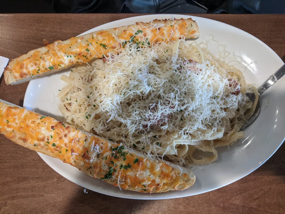 Fettuccine Alfredo