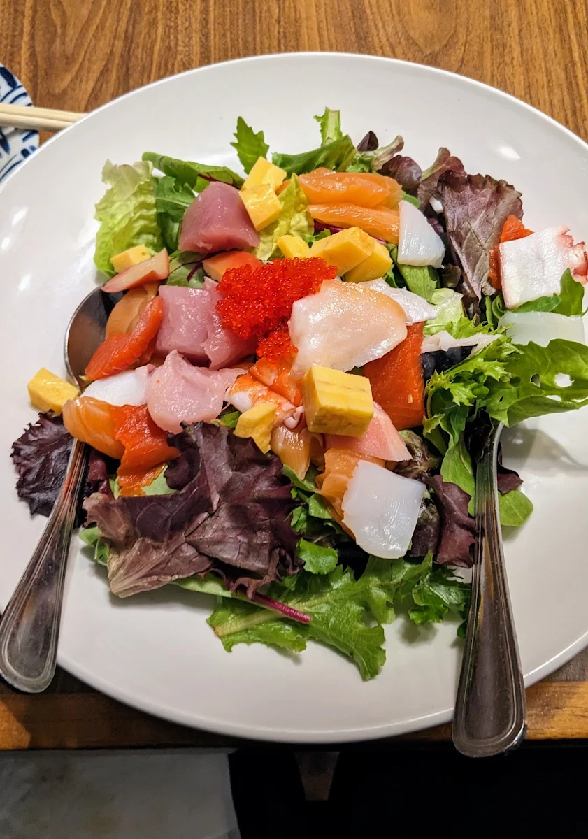 Sashimi Salad