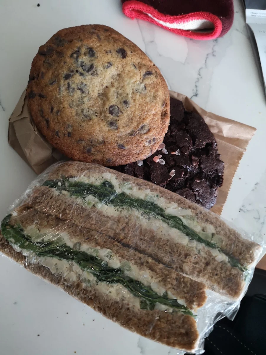 Egg Sandwich Beezlebubby Cookie and Chocolate Chip Cookie