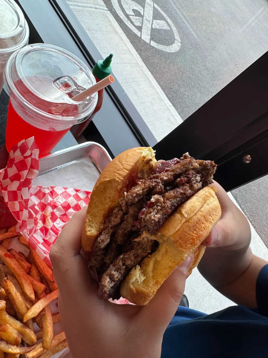 Triple Cheeseburger