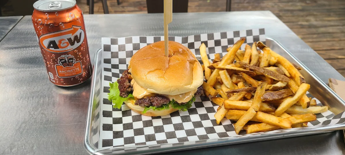 Cheeseburger Lunch Special, The Burger Bros (BLOOR)