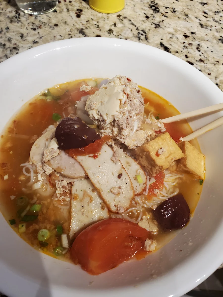 Bun Rieu