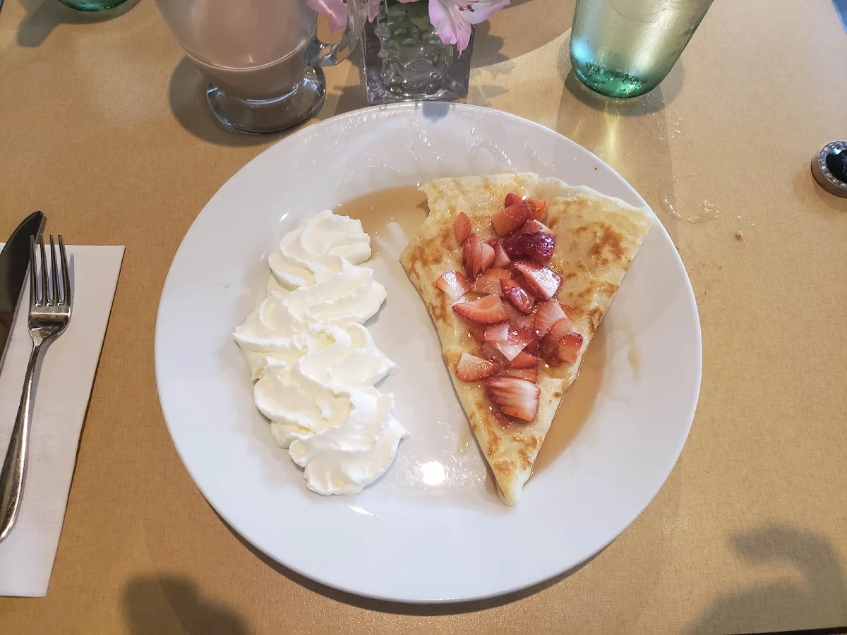 Berry Crepe with Maple Syrup