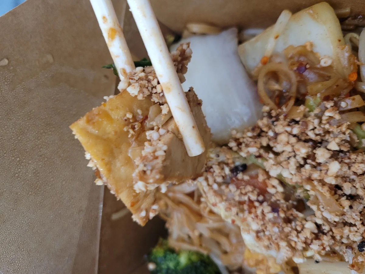 Crispy Pork Pad Thai