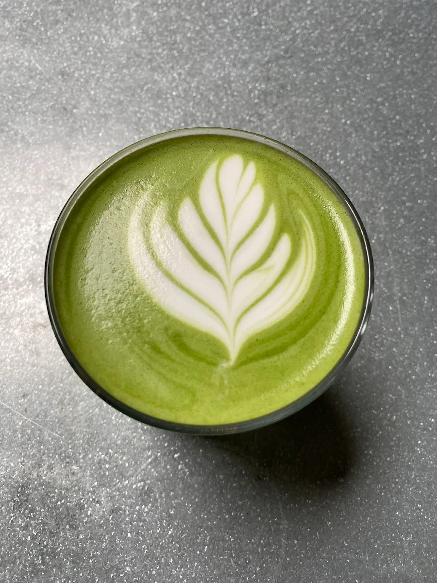 Matcha Latte and Hojicha Latte with Almond Milk