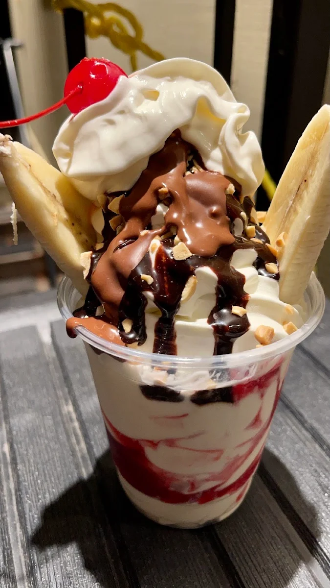 Large Banana Split
