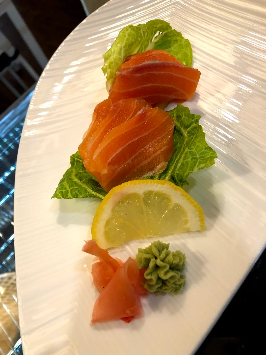 Salmon Sashimi 5 pcs
