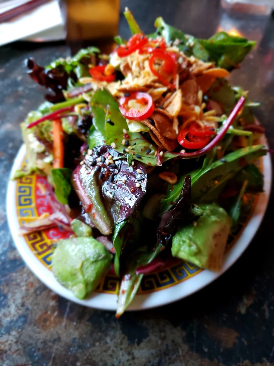 Spicy Scallion and Avocado Slaw
