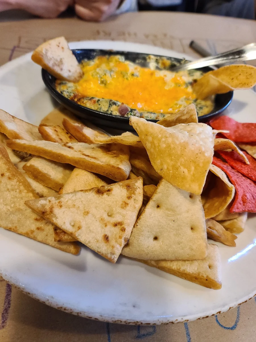 Spinach Dip with Pita Bread and Nachos
