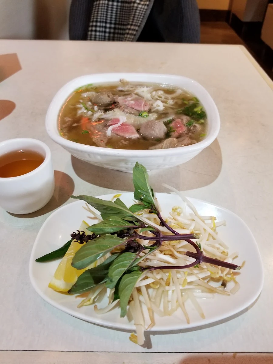 Rare Beef with Rice Noodle