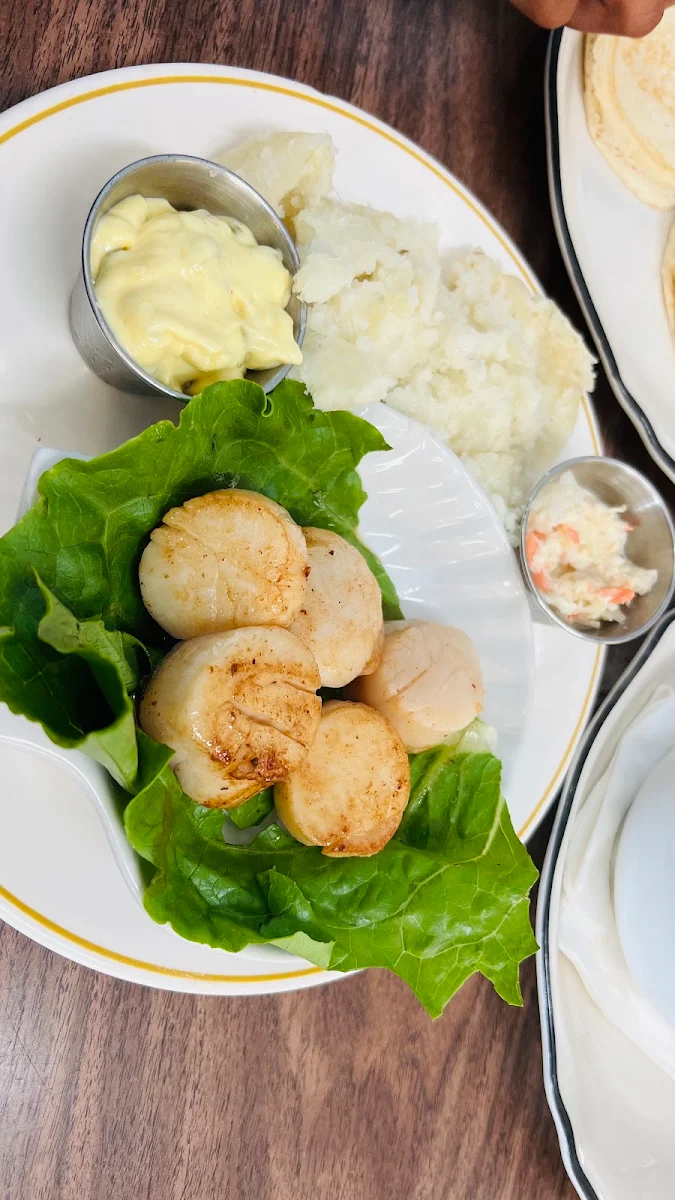 Scallop with Garlic Sauce