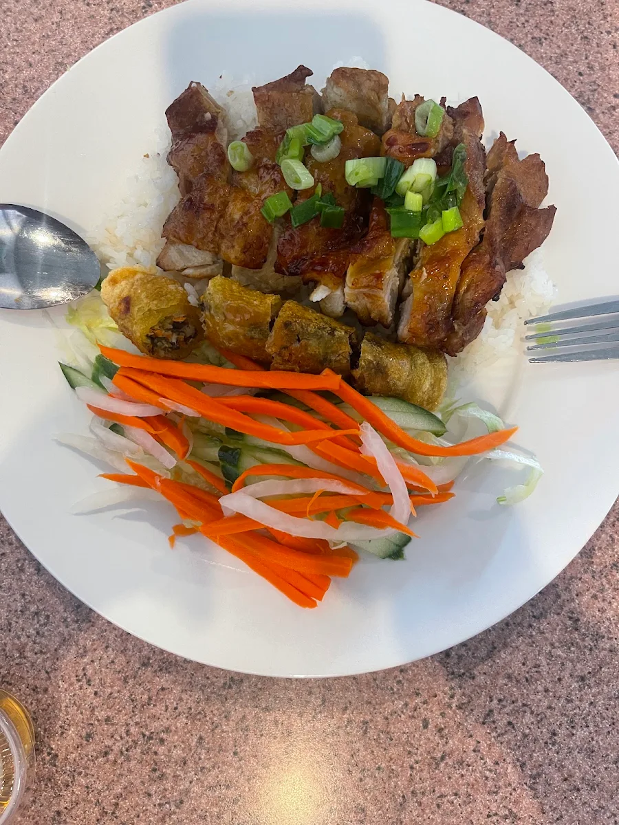 Grilled Lemongrass Chicken Spring Rolls