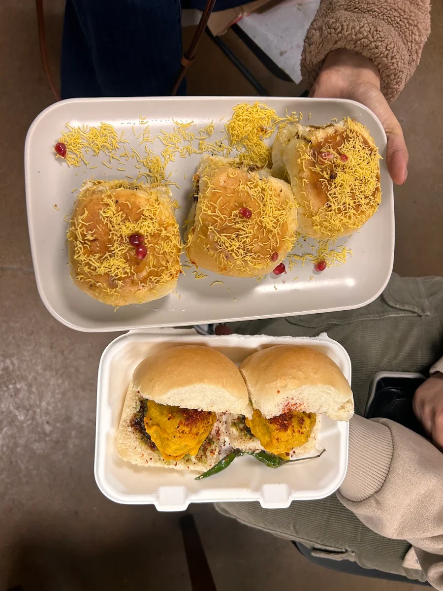 Bun Bhujia