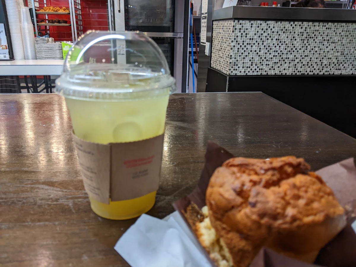 Lemonade, Au Pain Doré