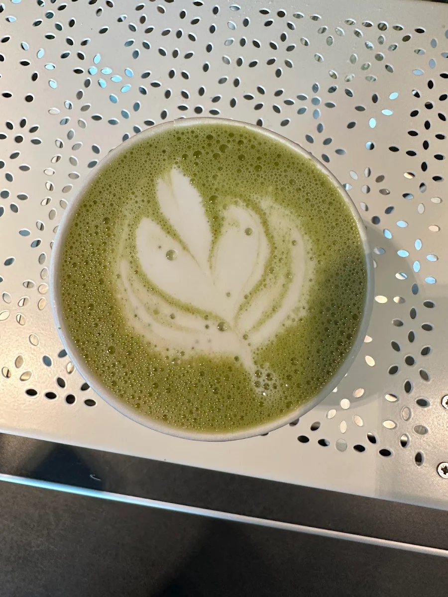 Peppermint Matcha Latte