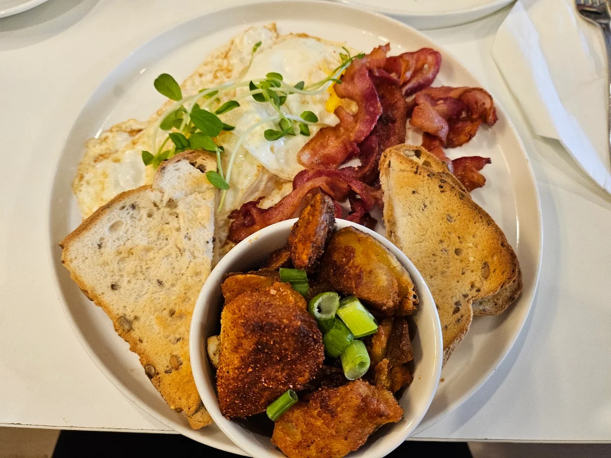 Homefries Bacon Eggs