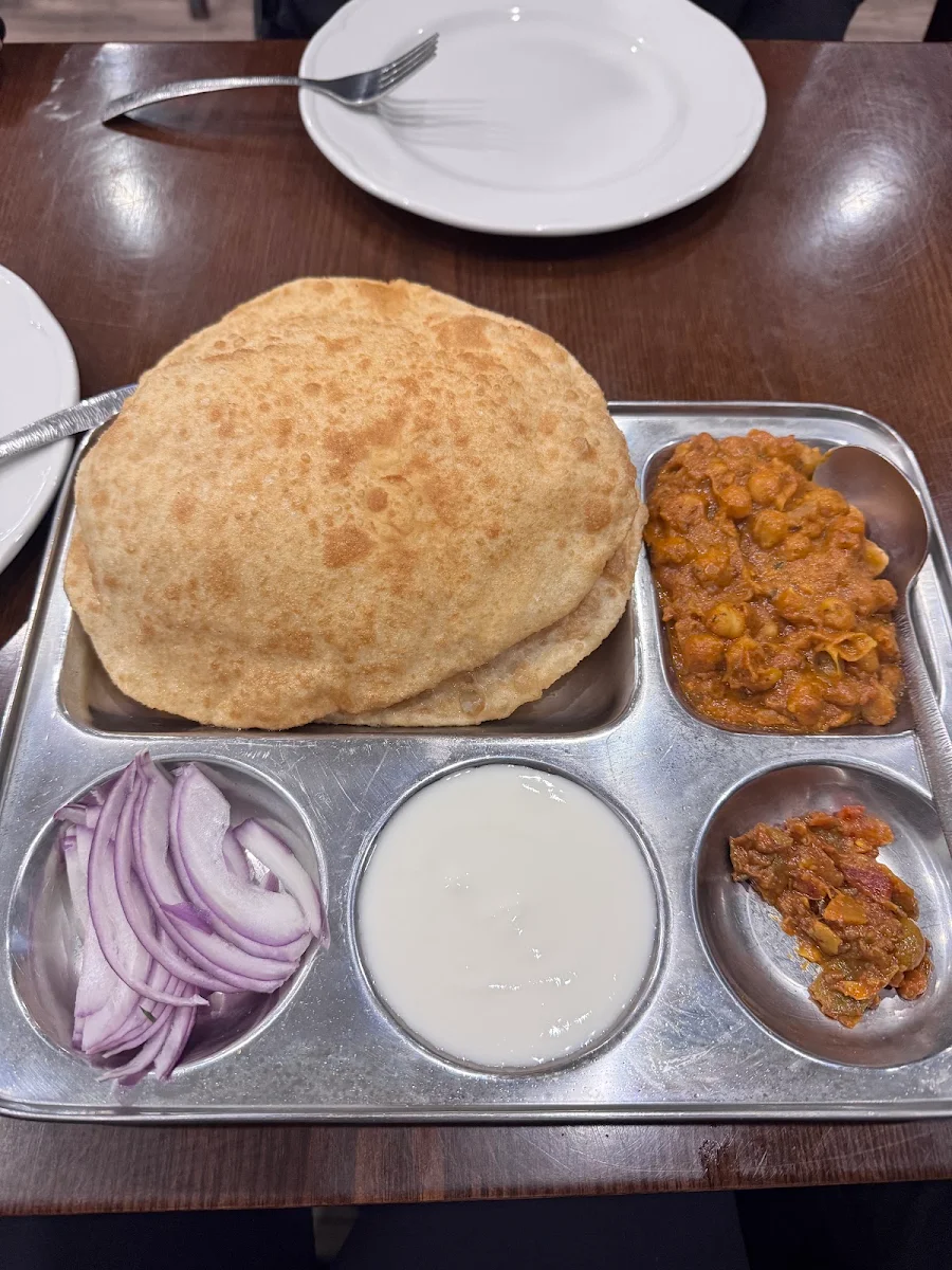 Chana Bhatura