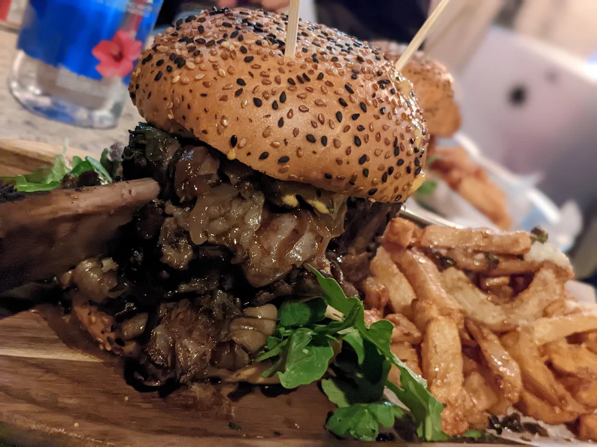 Burger de Côtes Courtes Braise Braised Short RIB Burger