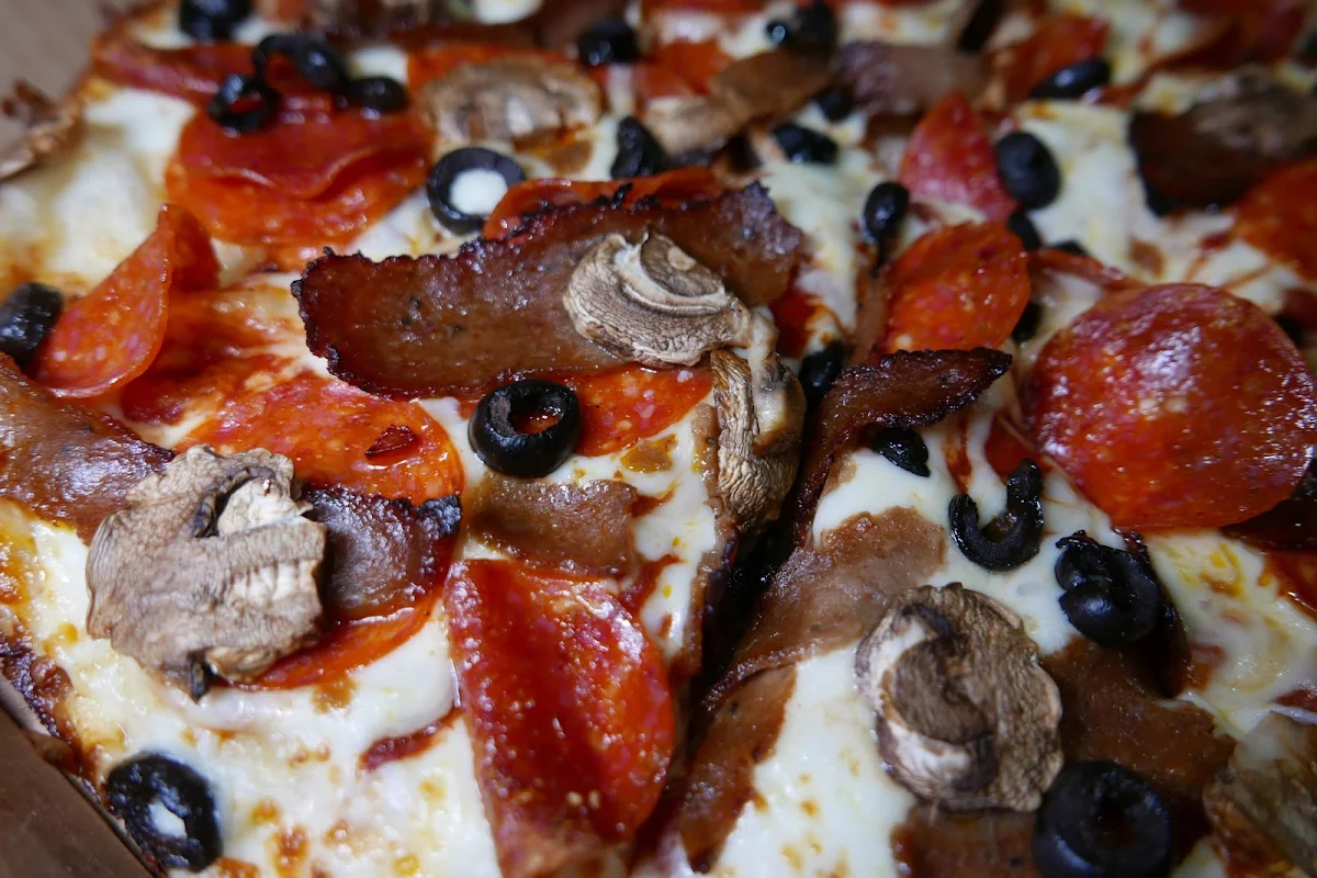 Pepperoni Mushrooms Donair Black Olives Cooked Medium Pan Style