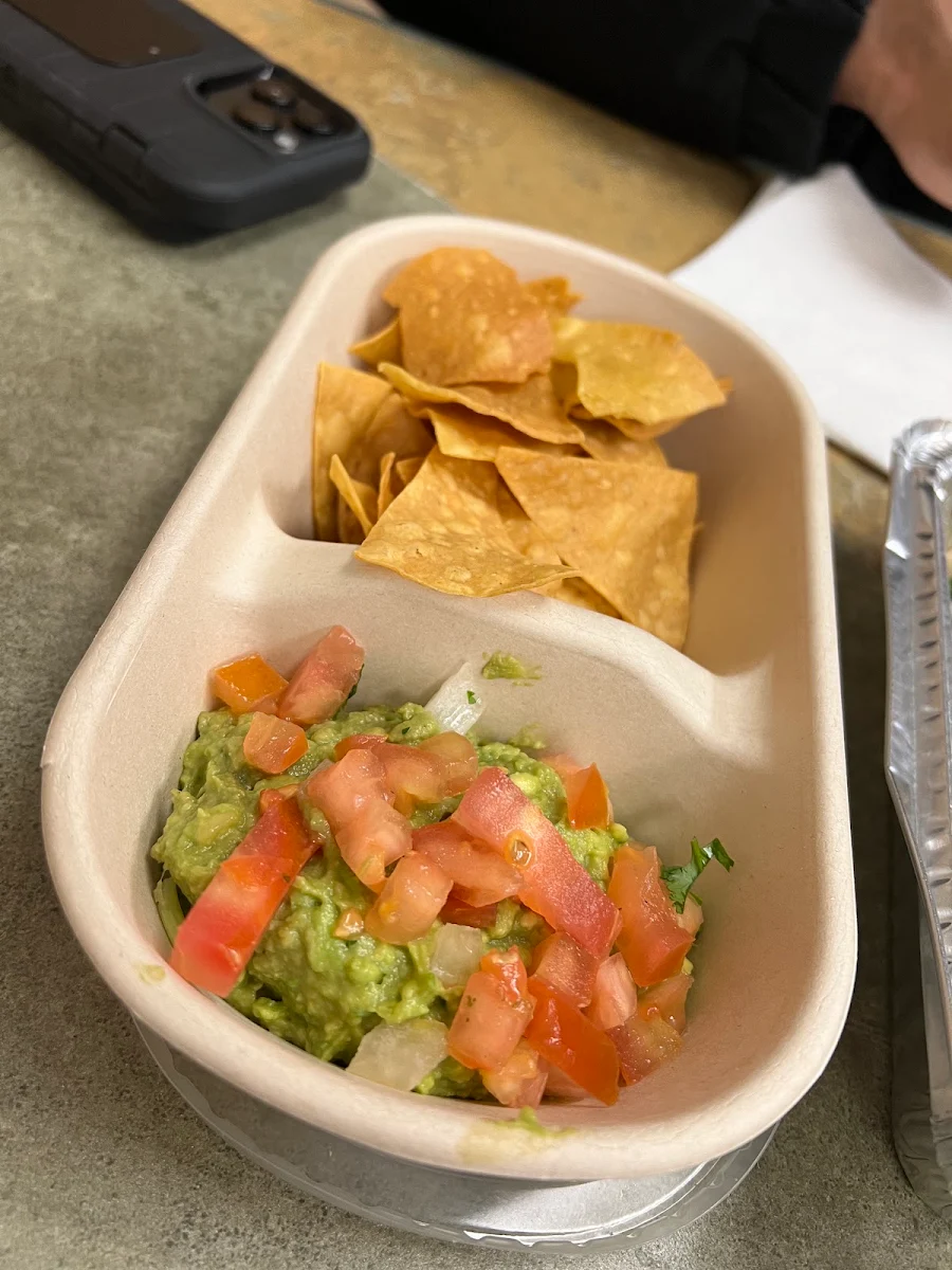Side of Guacamole & Chips