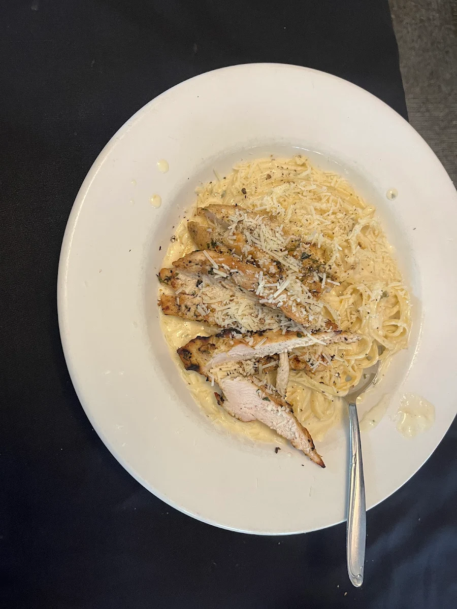 Fettuccine Alfredo with Chicken