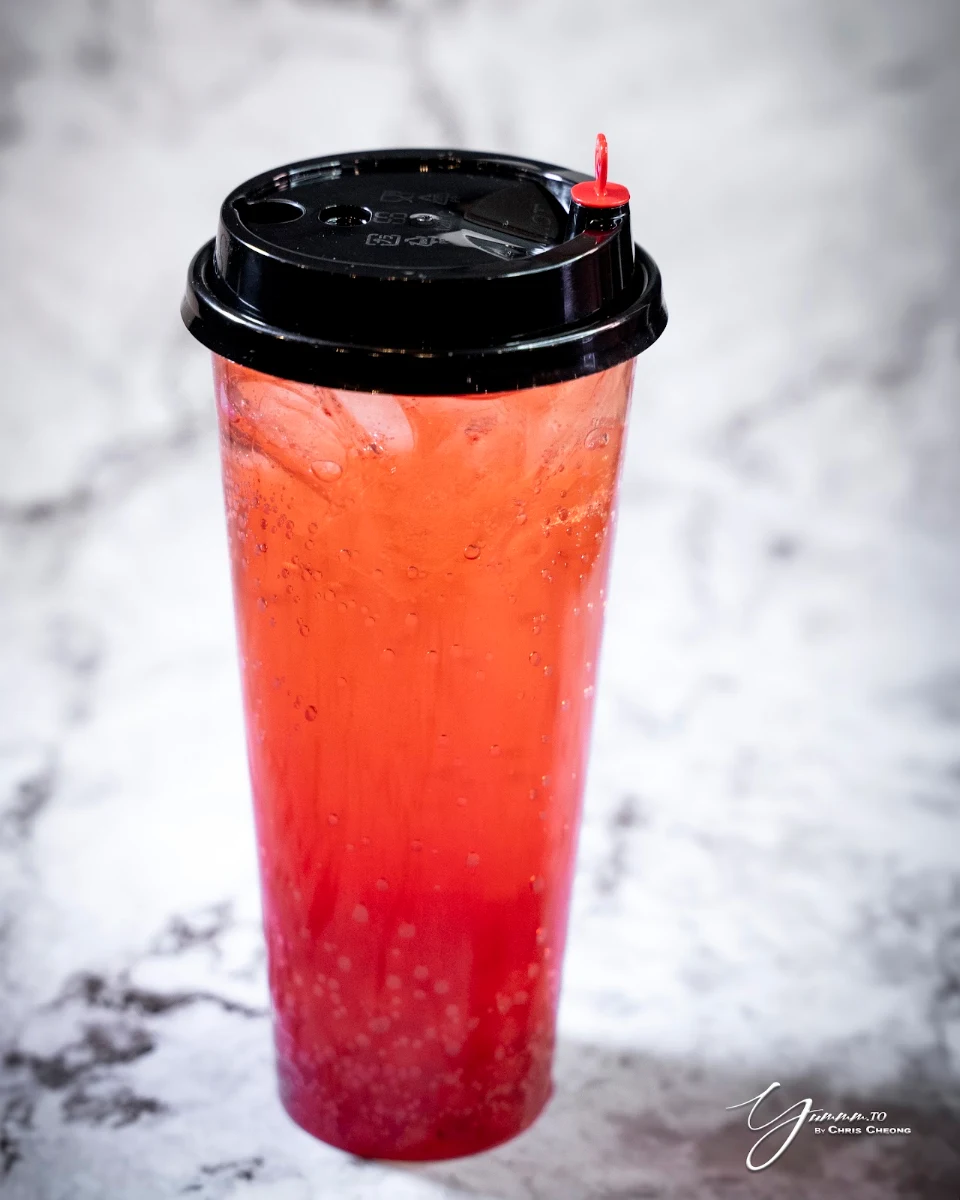 Strawberry & Lychee Boba Popping Soda