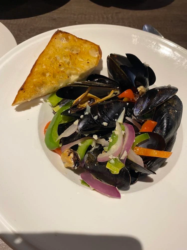 Mussels with White Wine Sauce
