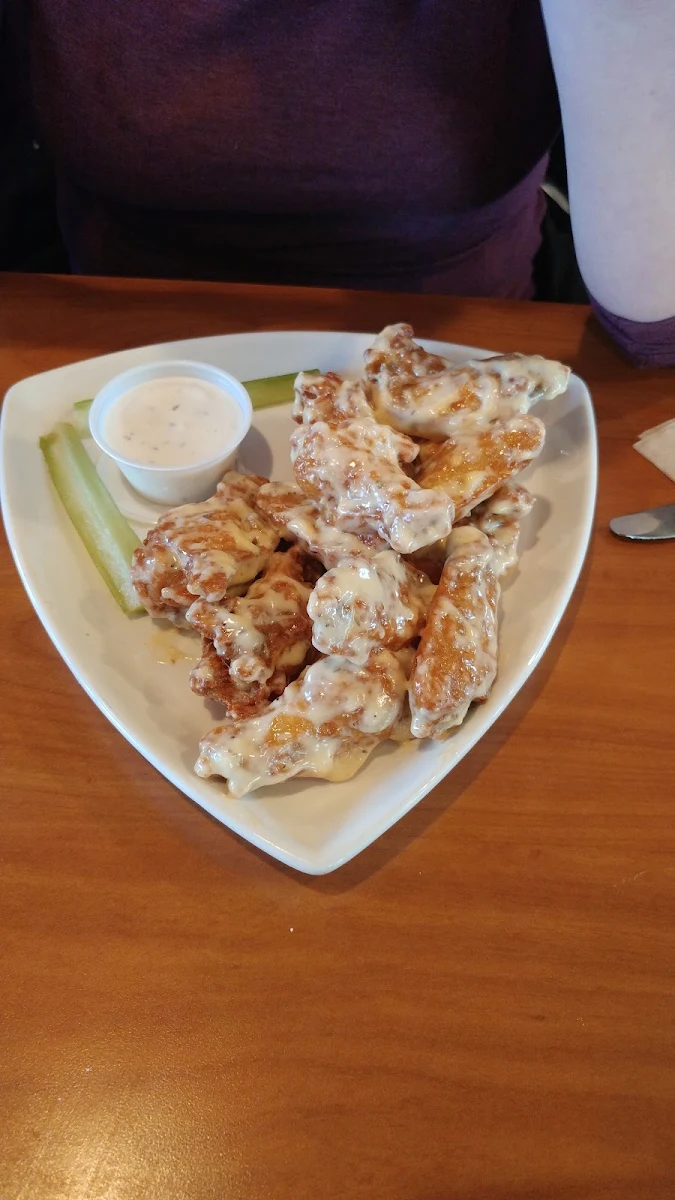 Kid's Wing Meal