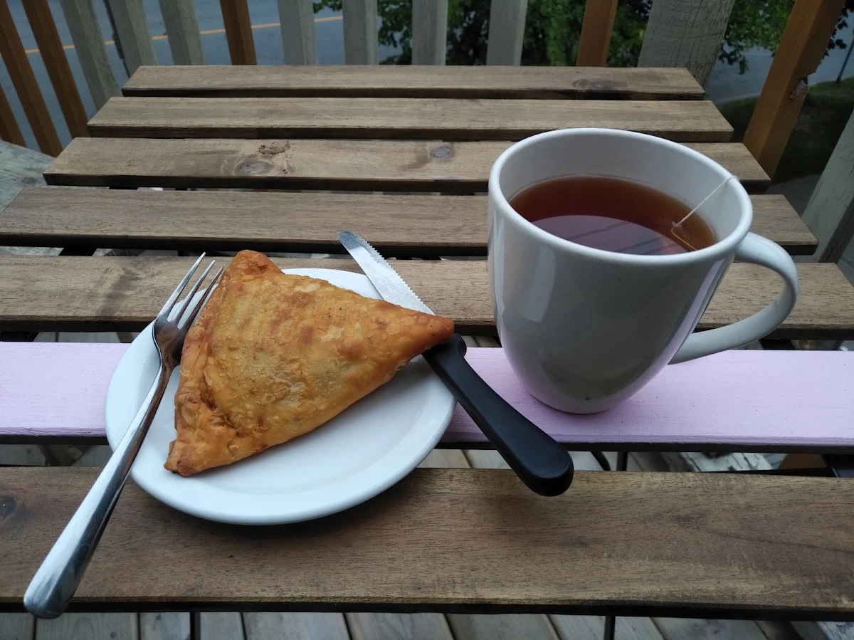 Vegetable Samosa & Just Us Tea