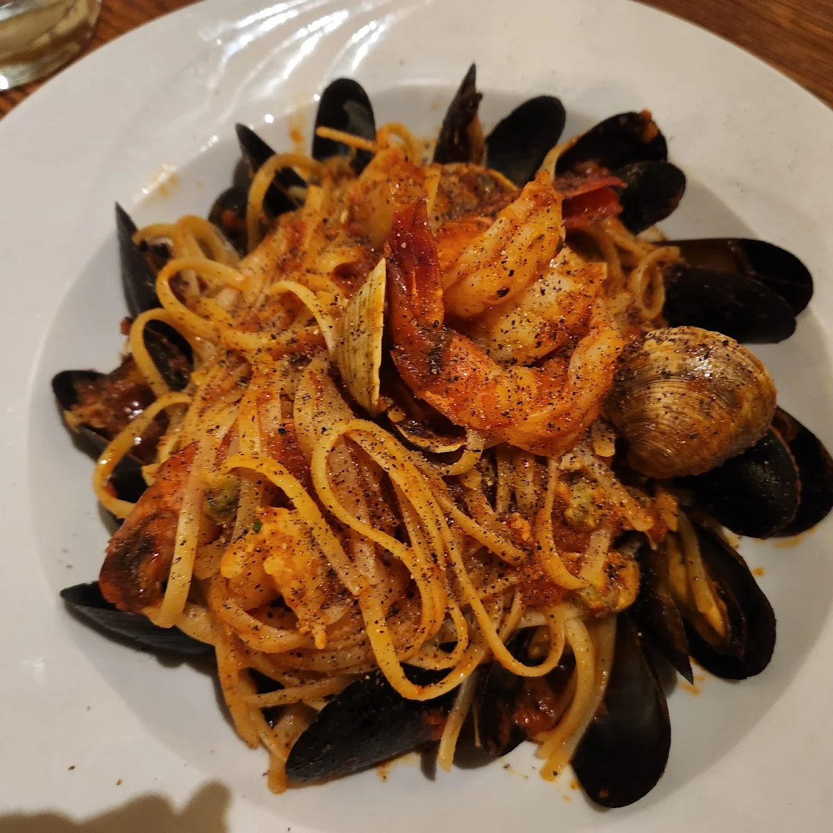 Linguine Pescatore-Mussels Clams Shrimps & Scallops in a Tomato Sauce