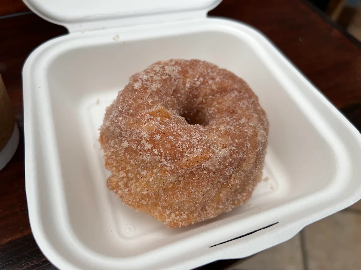 Cinnamon Apple Cake