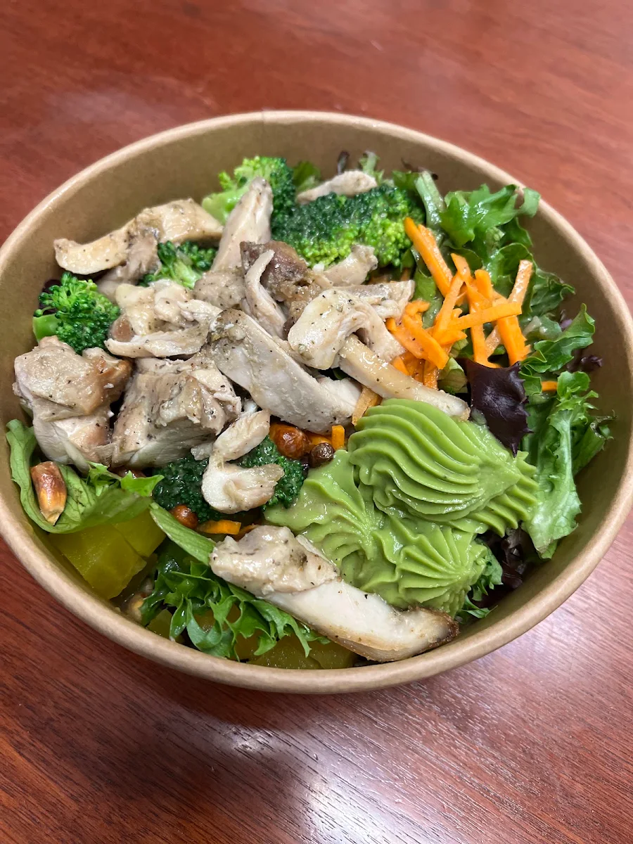 Chicken Avocado Salad Bowl