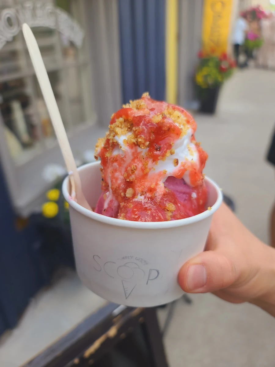 Berry Sundae