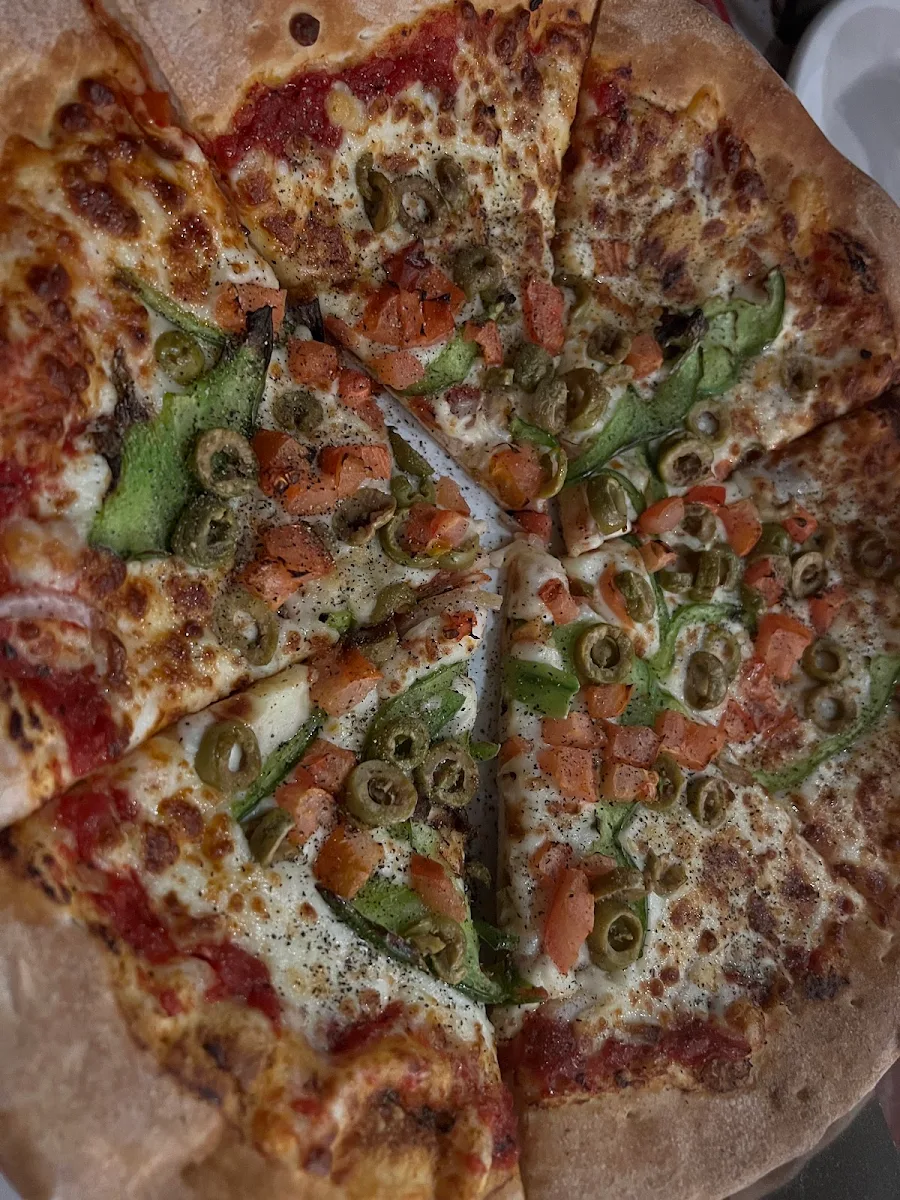 Tandoori Paneer Vegetable Pizza