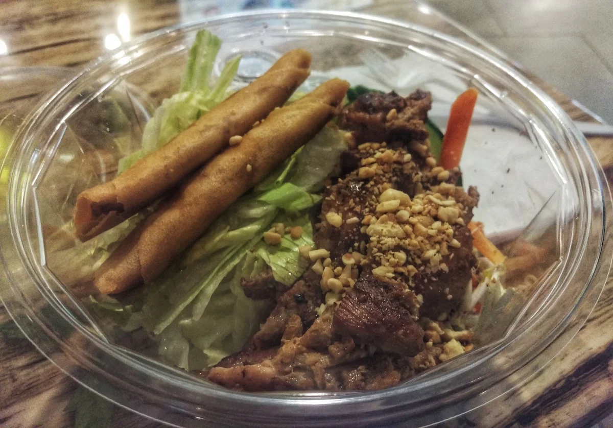 Vermicelli Viet Chicken Roll