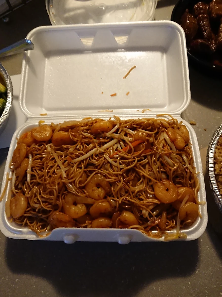 Fried Noodles and Add Shrimp
