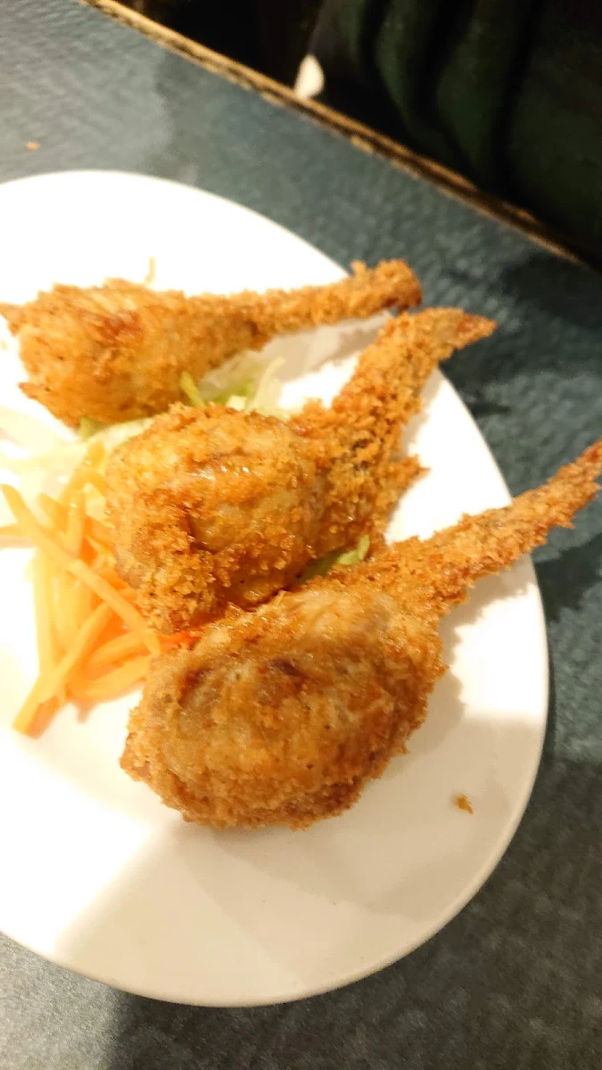8 Shrimp Stuffed Boneless Chicken Wings