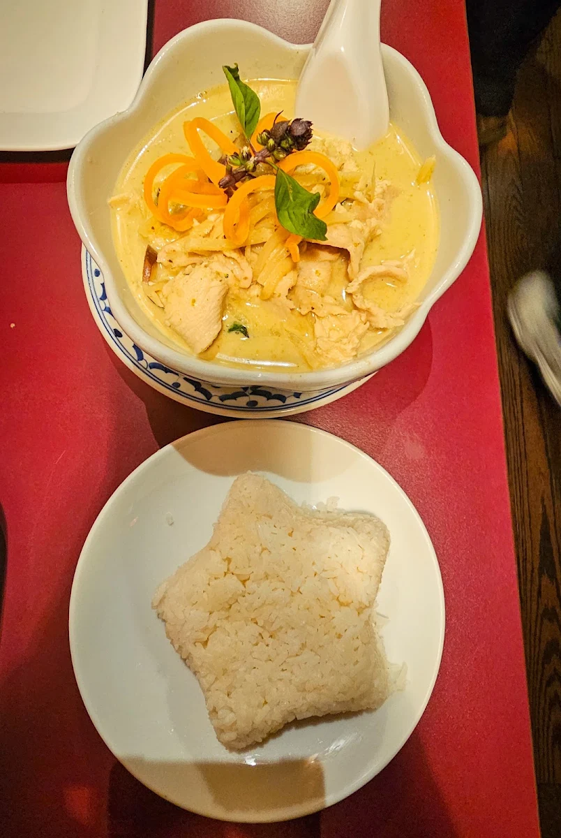 Green Curry Chicken