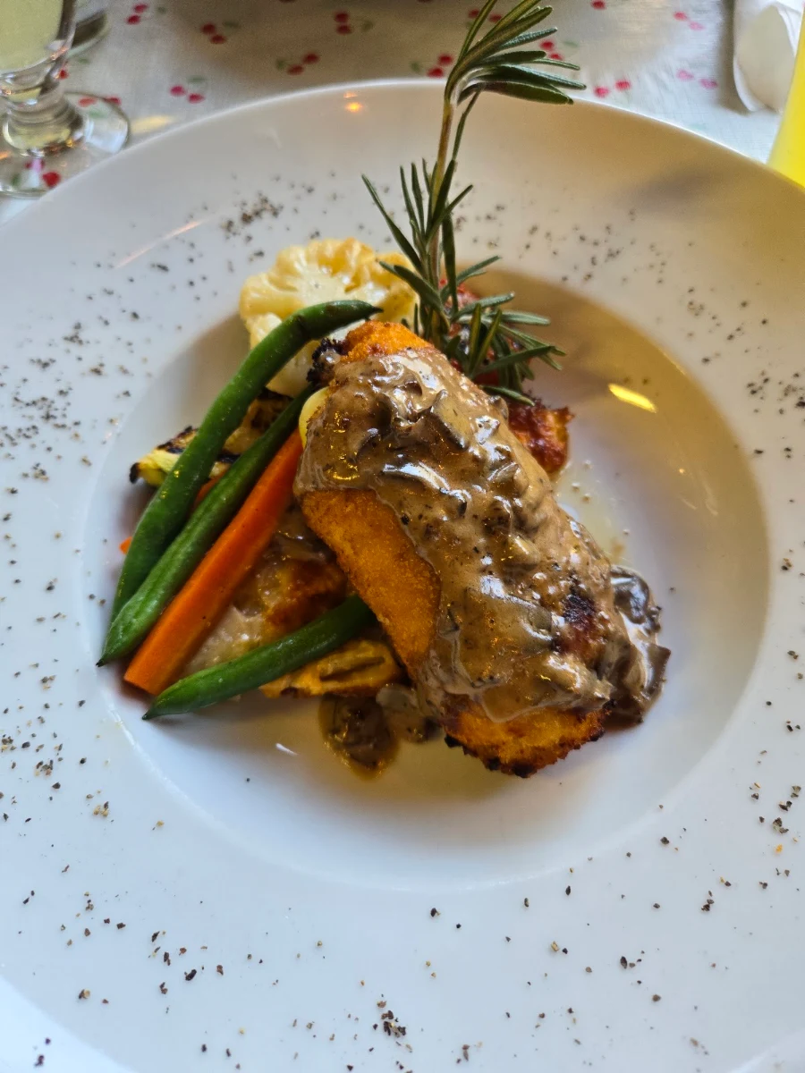 Chicken Cordon Bleau