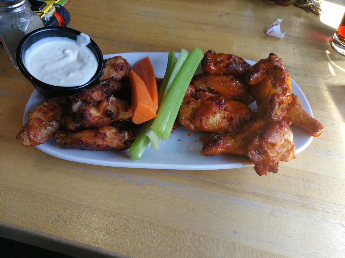 BBQ Wings, Boston Pizza