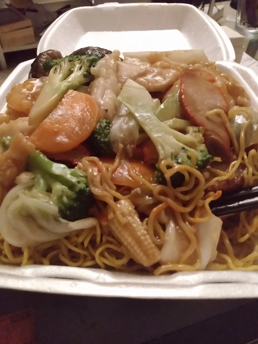 Cantonese Chow Mein