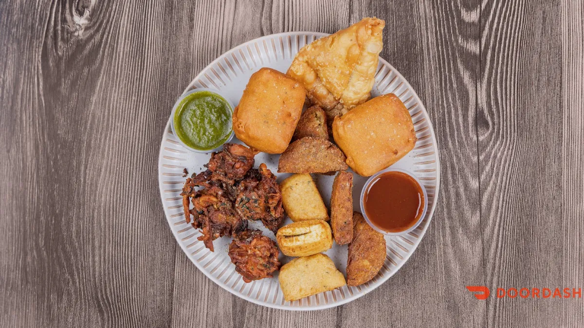 Highlights, Samosa Place