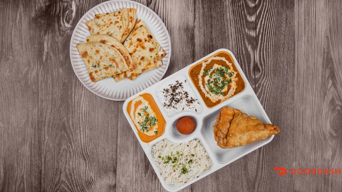 Highlights, Samosa Place