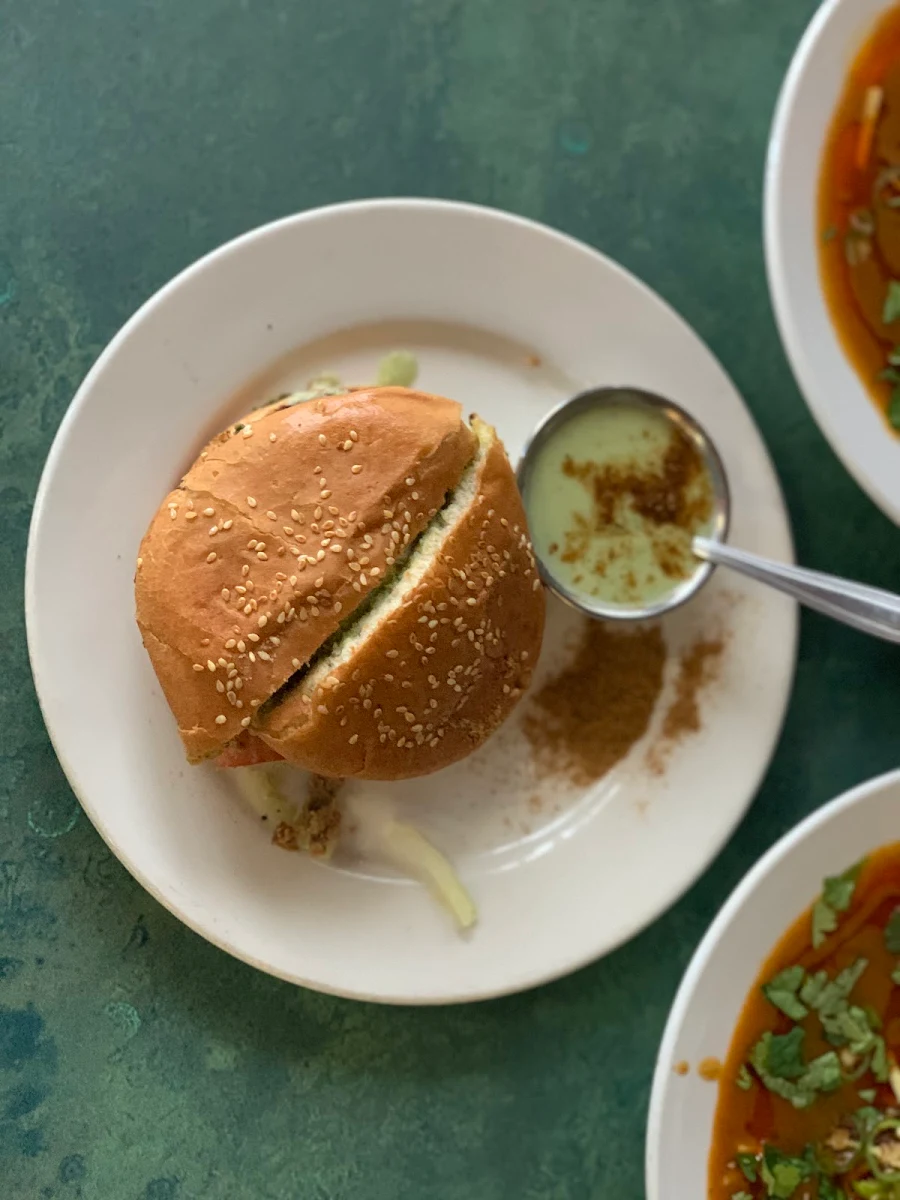 Desi Bun Kebab