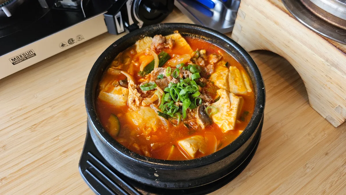 kimchi stew 김치찌개