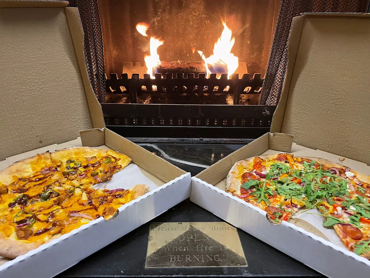 Highlights, Mia Pizza
