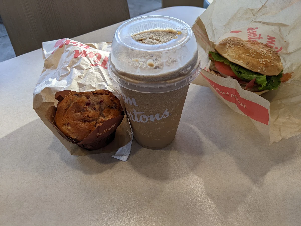 Bagel Bacon Egg Lettuce and Tomato
