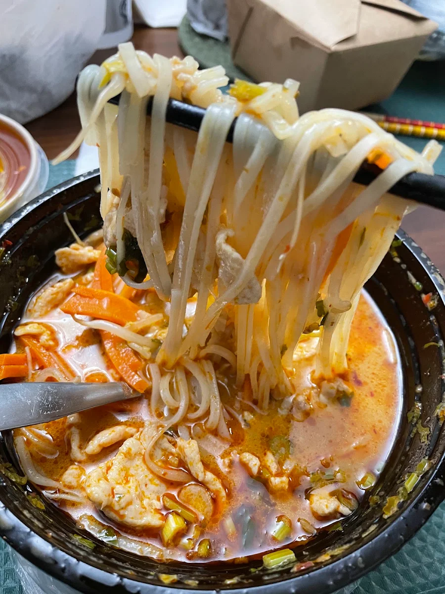 Tom Kha Gai Noodle Soup