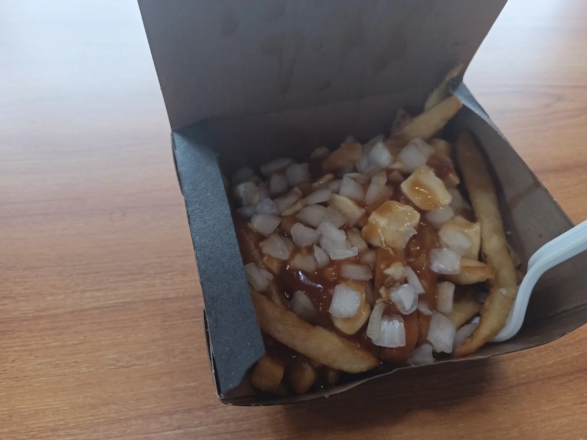 Poutine with Onions, Harvey's